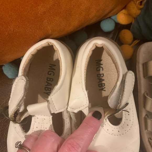 Beige Sandals with Buckle Straps - Picture 5 of 6